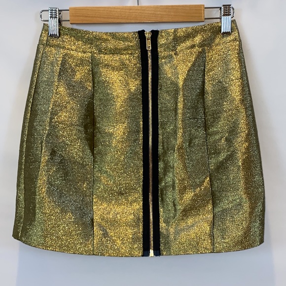 For Love and Lemons Juliette Brocade Micro Mini Skirt in Gold size XS NWT - Picture 5 of 15